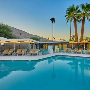https://twin-palms-resort-palm-springs-newest-gay-mens-resort.palm-springs-ca-hotels.com