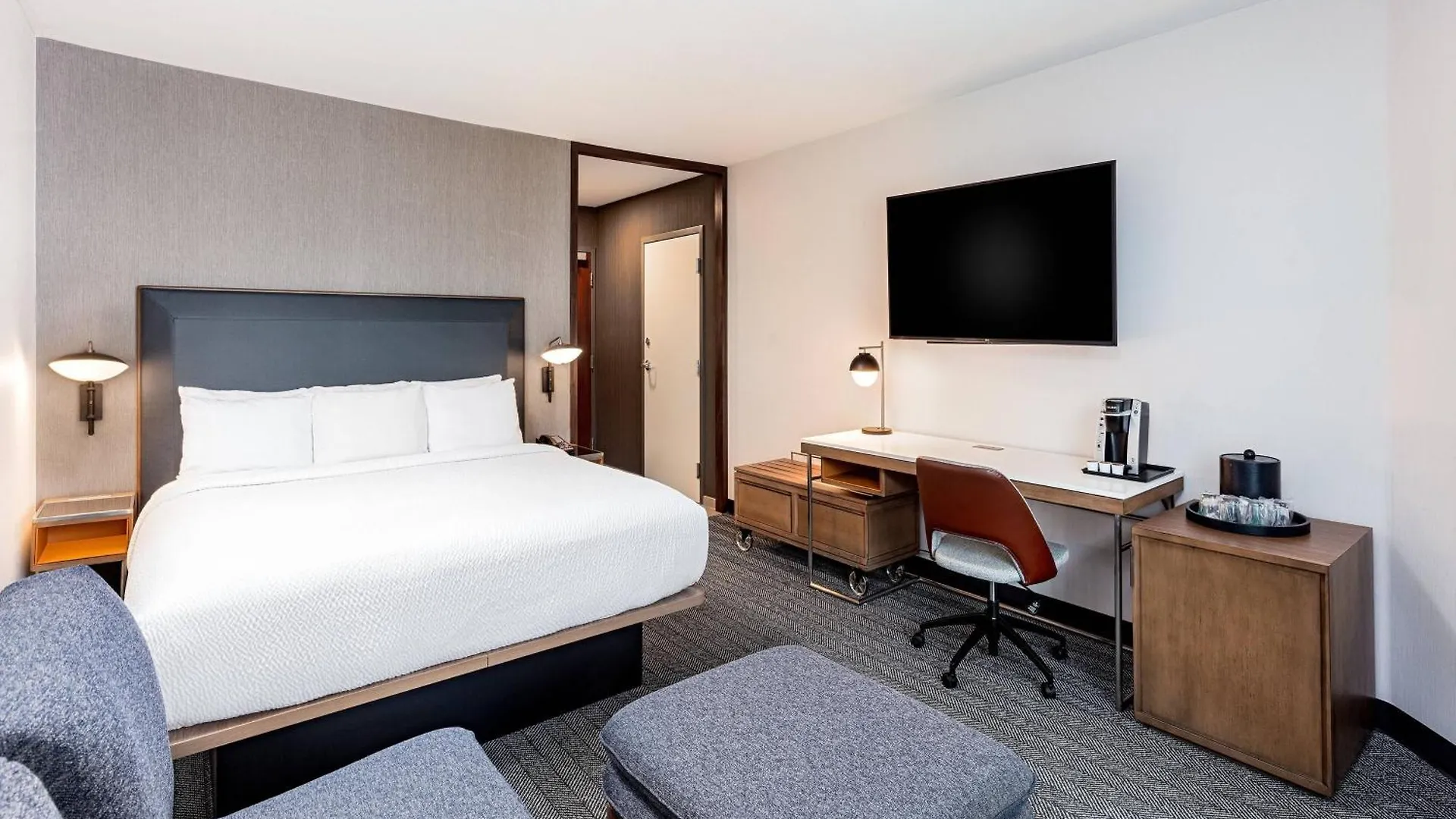 Courtyard By Marriott Anaheim Resort/Convention Center 3*,