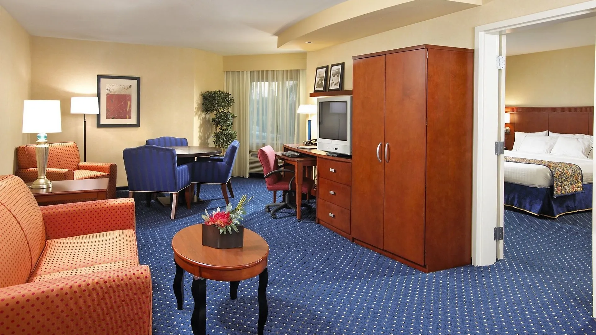 *** Hotel Courtyard By Marriott Anaheim Resort/Convention Center Estados Unidos