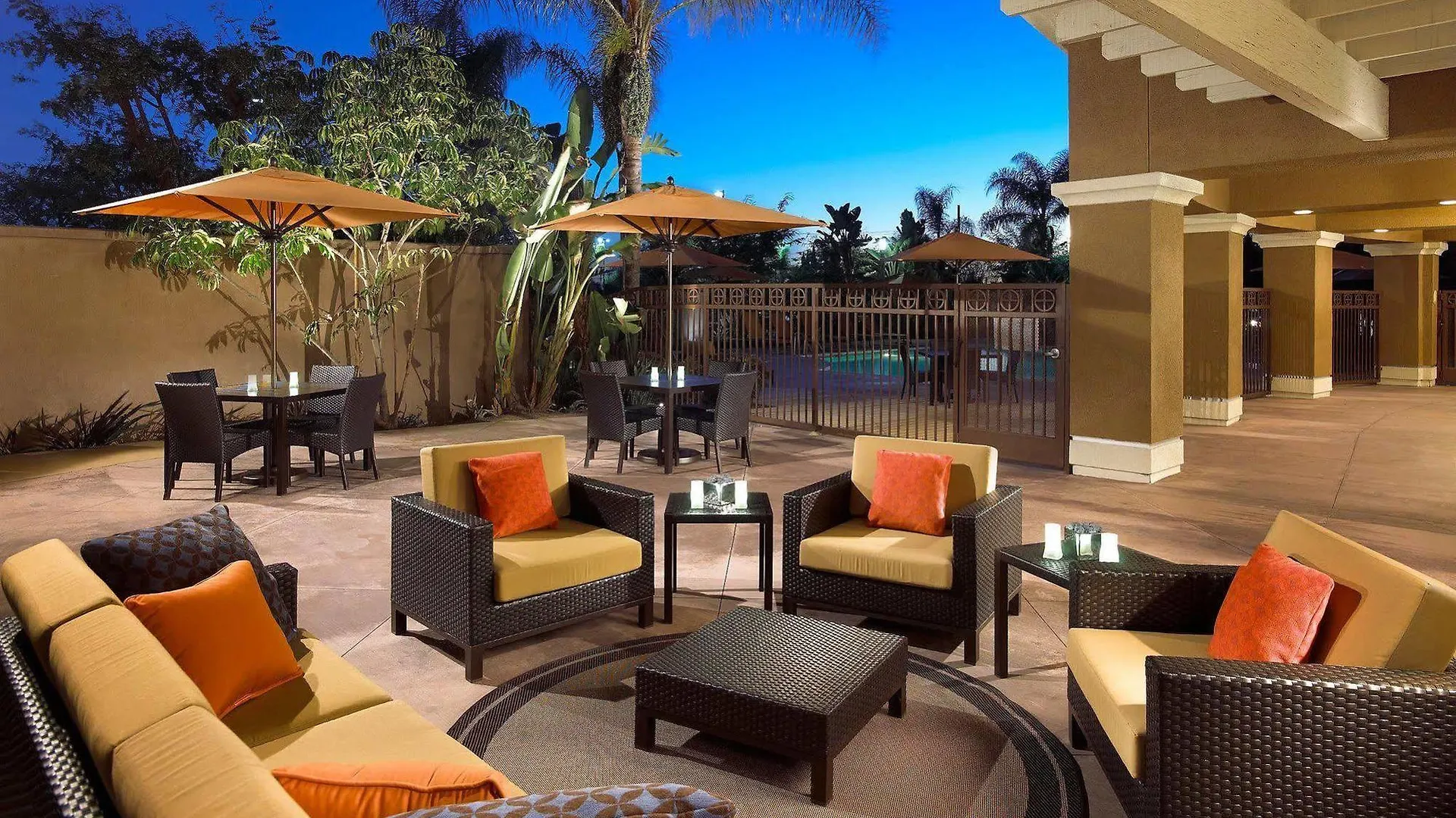 Courtyard By Marriott Anaheim Resort/Convention Center Hotel