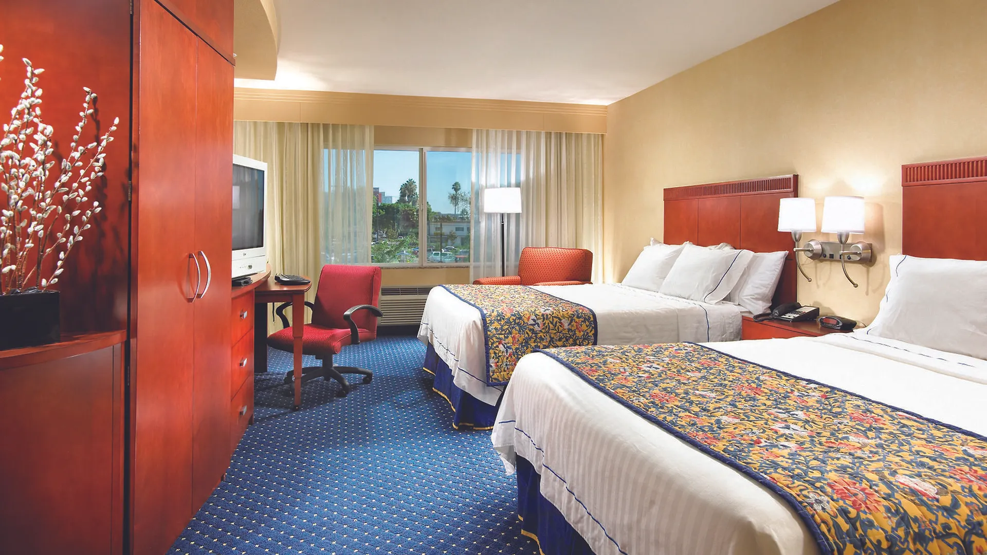 Courtyard By Marriott Anaheim Resort/Convention Center 3*,